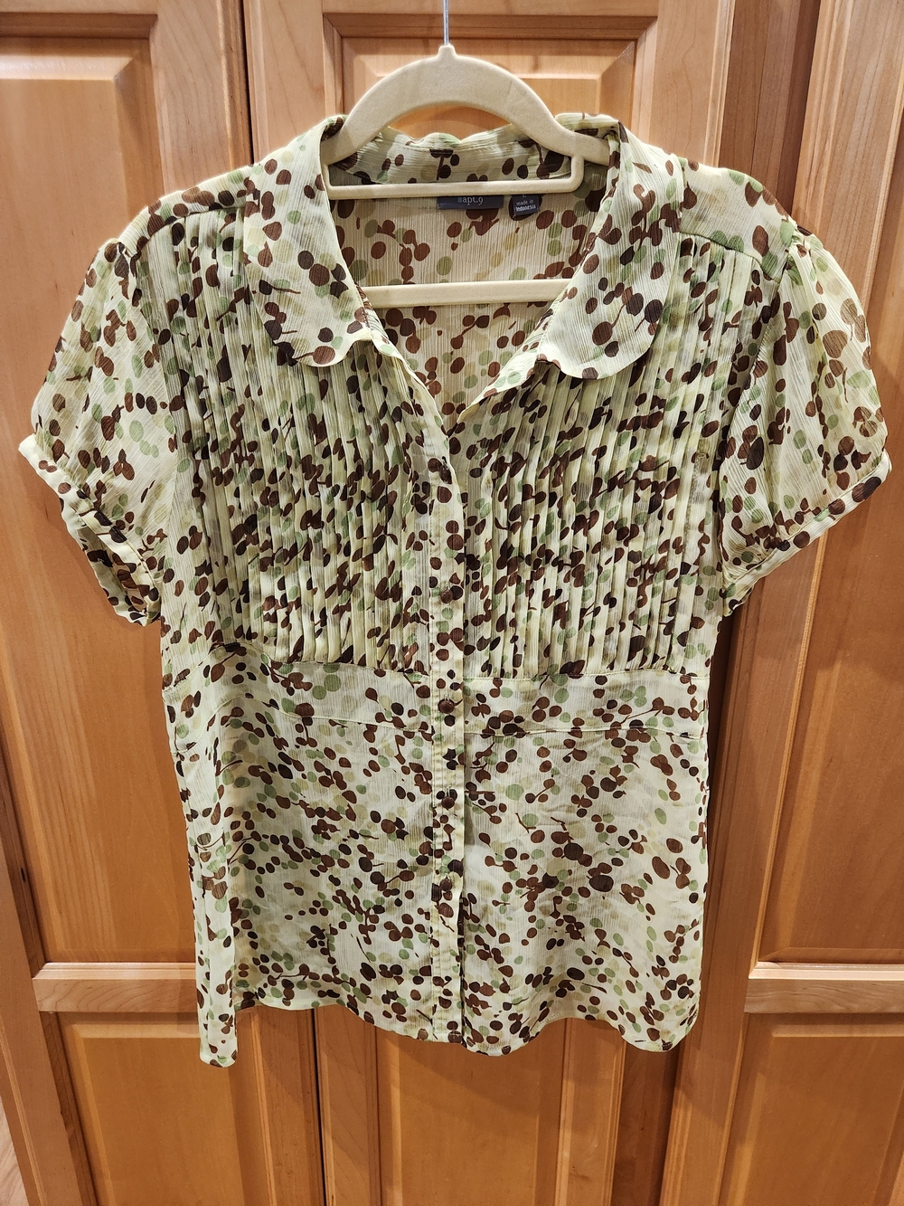 Apt. 9 Light Green Blouse with Brown Dot Print